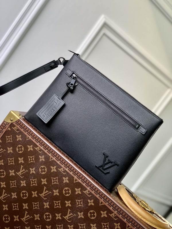 LV Wallets 177